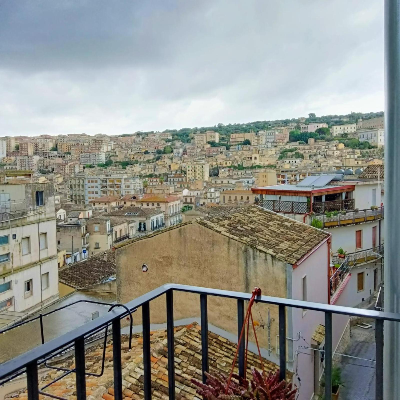 Acciana Rooms Modica Exteriör bild